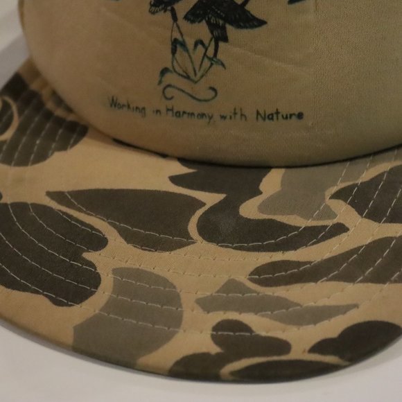 Vintage Snap Back, Adjustable Farmer Hunting Mesh Trucker Hat - Picture 3 of 6